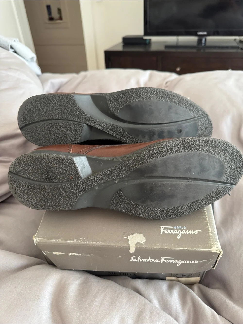 Salvatore Ferragamo Men's Chestnut Brown Leather Chukka Boots